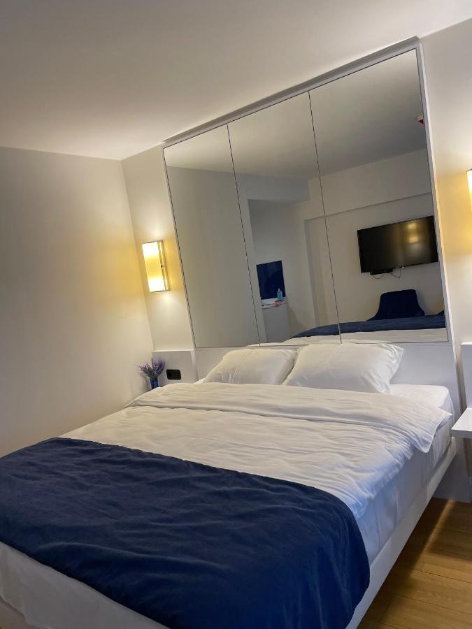 Apartment 3012 In Orbi City バトゥーミ エクステリア 写真